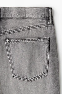 Jean bottillon coupe classique taille haute