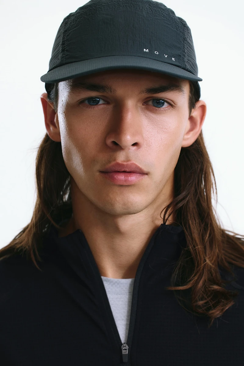 Muscle-Fit Half-Zip Sports Shirt with DryMove™