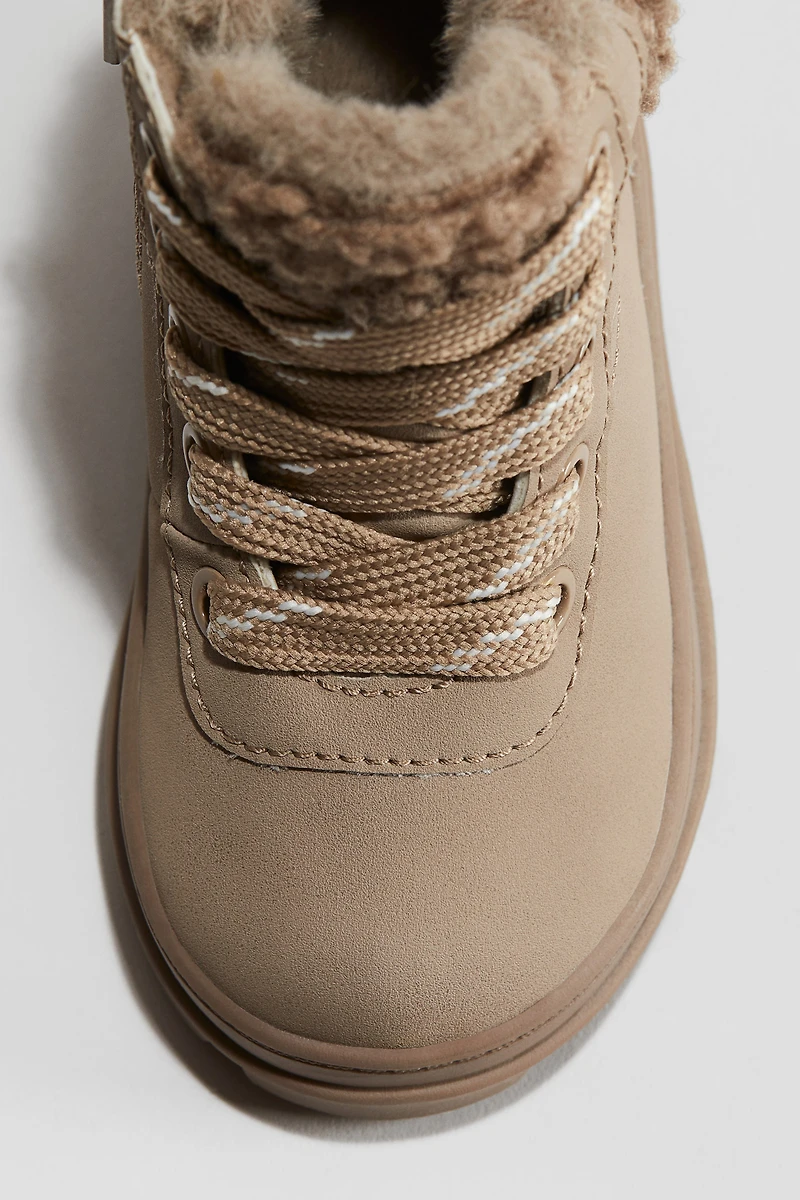 Bottines imperméables à lacets