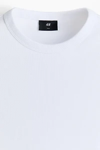 T-shirt côtelé près du corps