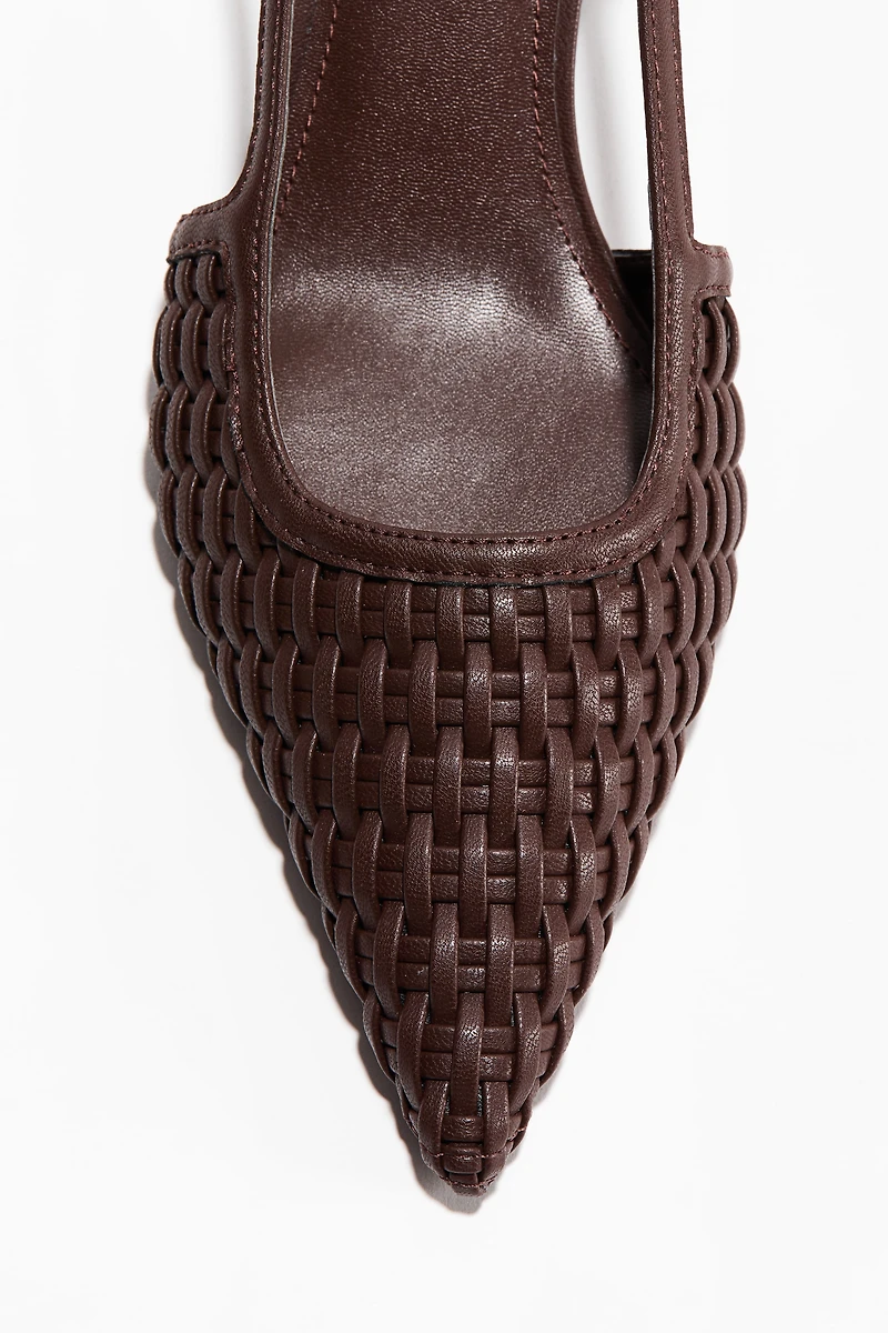 Escarpins à bride arrière petit talon