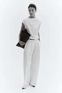 Blouse à mancherons en satin