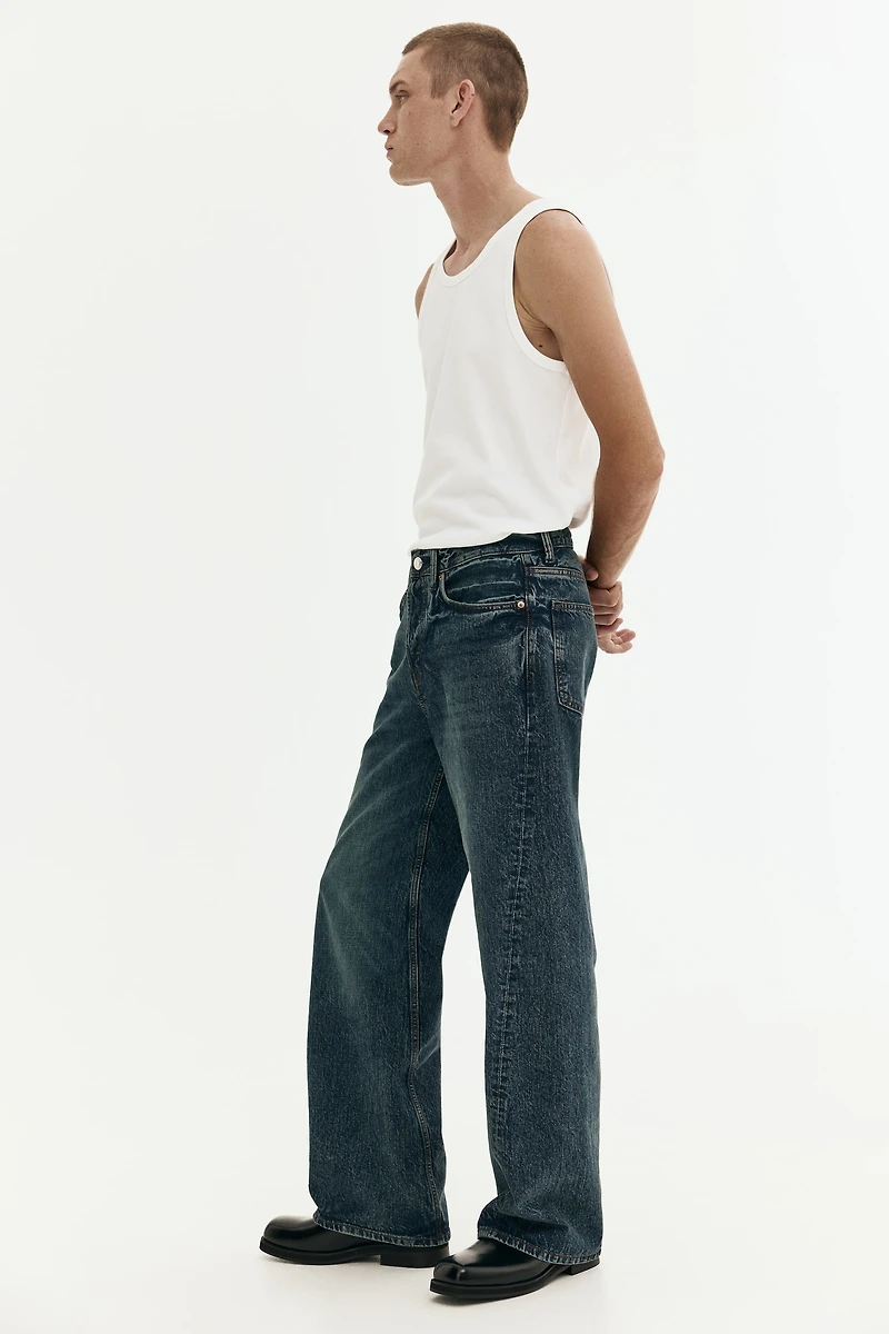 Loose-Fit Straight Twisted-Leg Jeans