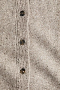 Gilet à col cravate