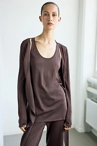 Long Fine-Knit Top