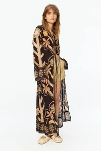 Robe cafetan à nouer avec imprimé fleuri