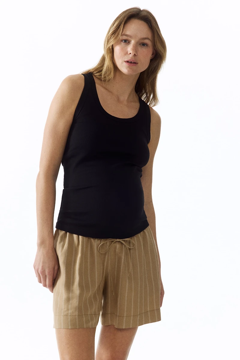 MAMA Linen-Blend Shorts