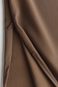 Cooling Slim Fit Ribbed midi skirt