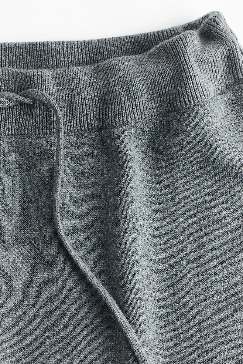 Pantalon en tricot avec cordon de serrage