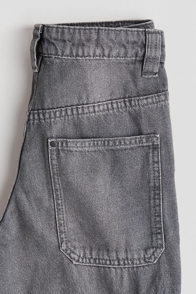 Baggy Fit Cargo Jeans