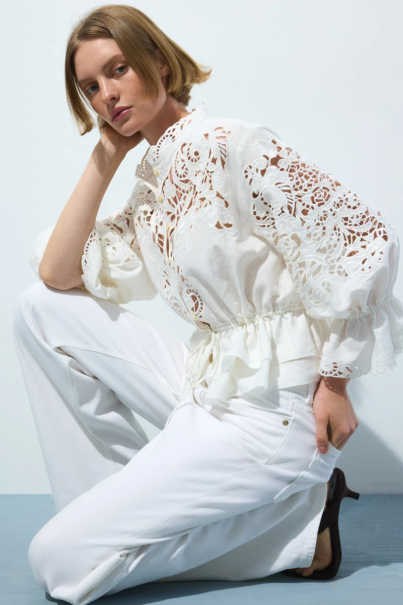 Blouse en lin mélangé avec broderie anglaise