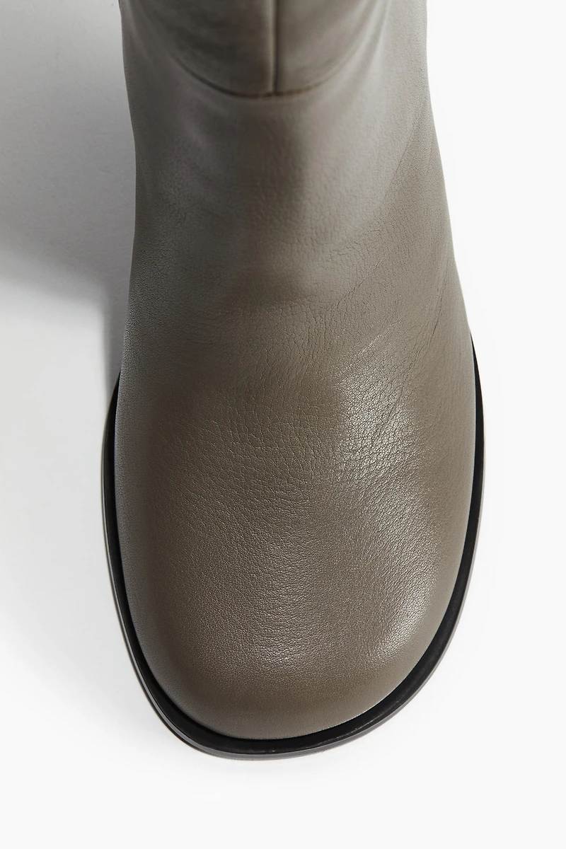 Cuissardes en cuir
