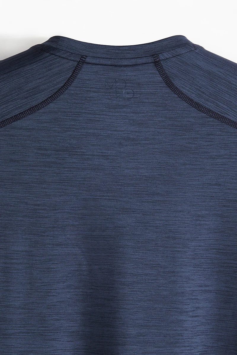 Muscle-Fit Sports Shirt with DryMove™