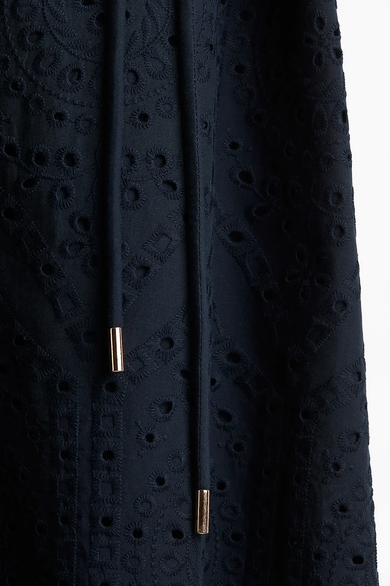 Robe chemisier avec broderie anglaise