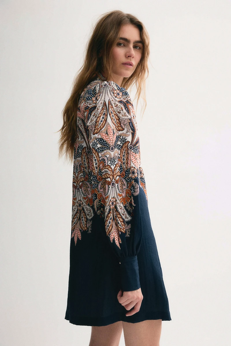 Robe avec ceinture à nouer