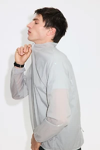 Veste de course légère et résistante à l'eau