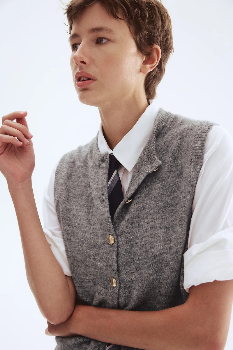 Gilet sans manches en fin tricot