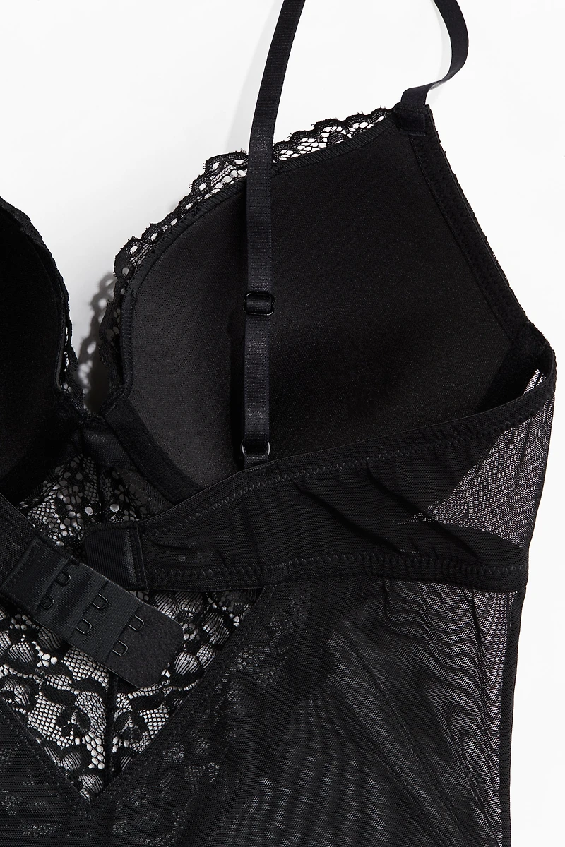 Maillot tanga pigeonnant en dentelle