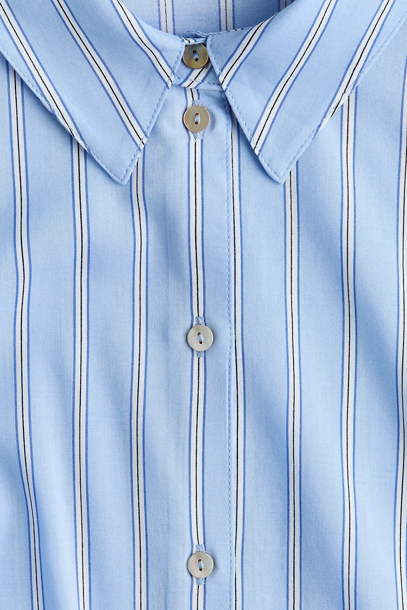 Robe chemise avec ceinture à nouer