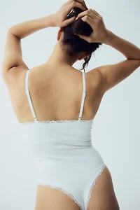 Maillot sans couture avec dentelle