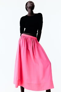 Voluminous Skirt
