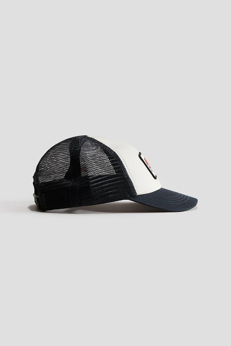 Motif-Detail Cotton Cap