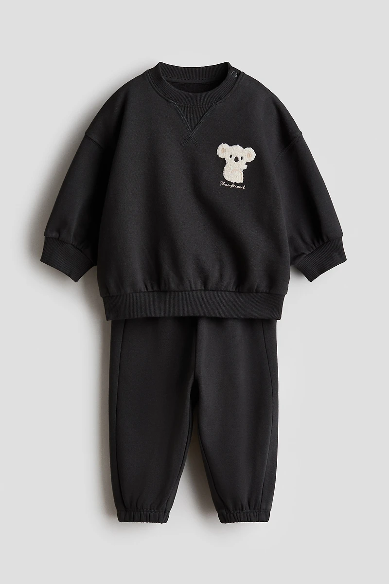 2-Piece Sweatshirt and Joggers Set