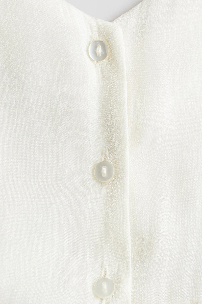 Robe en organza avec boucle