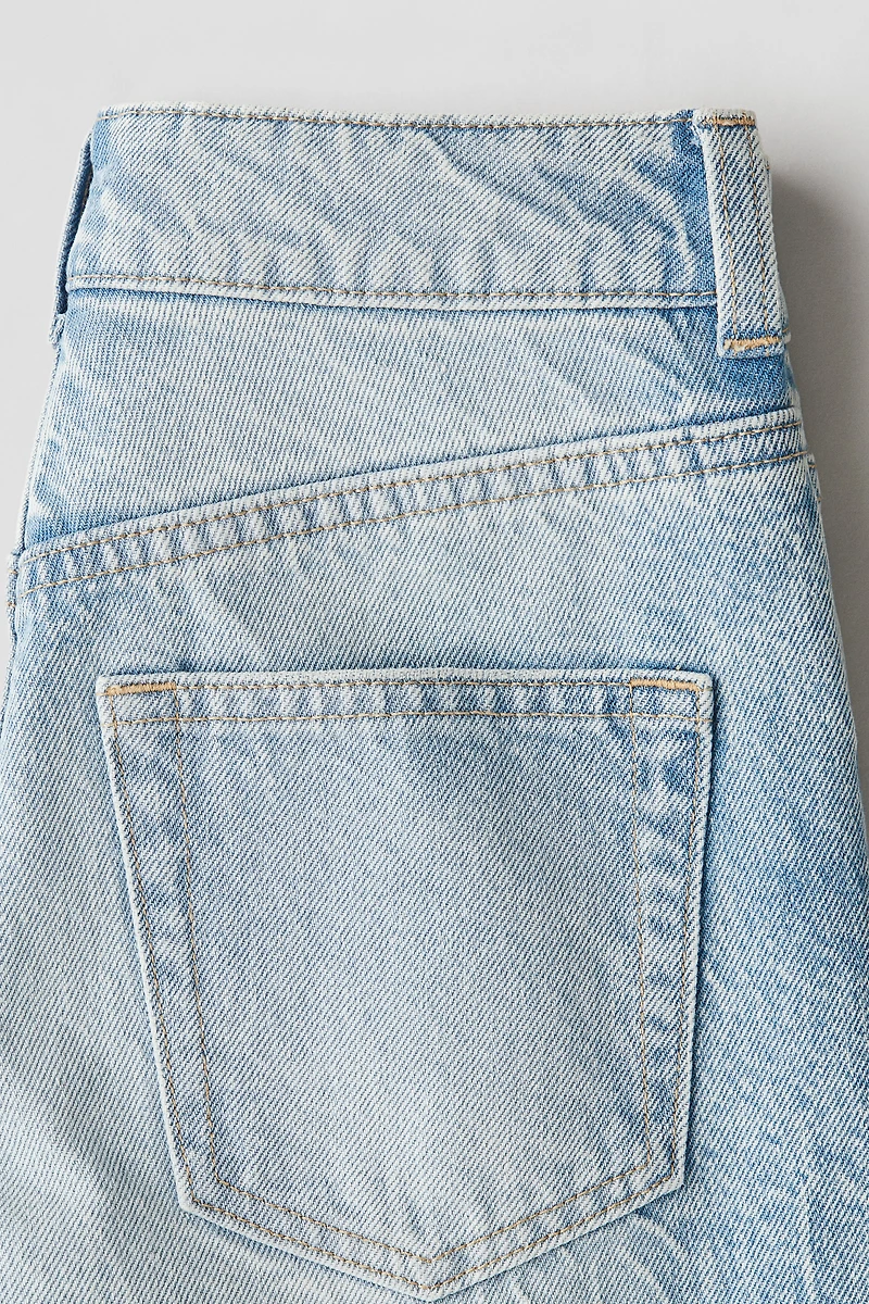 Pendant-Detail Denim Shorts