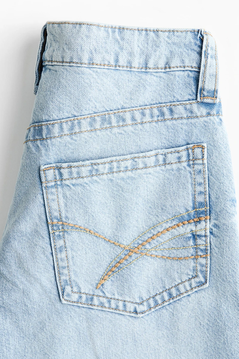 Jean taille basse flottant