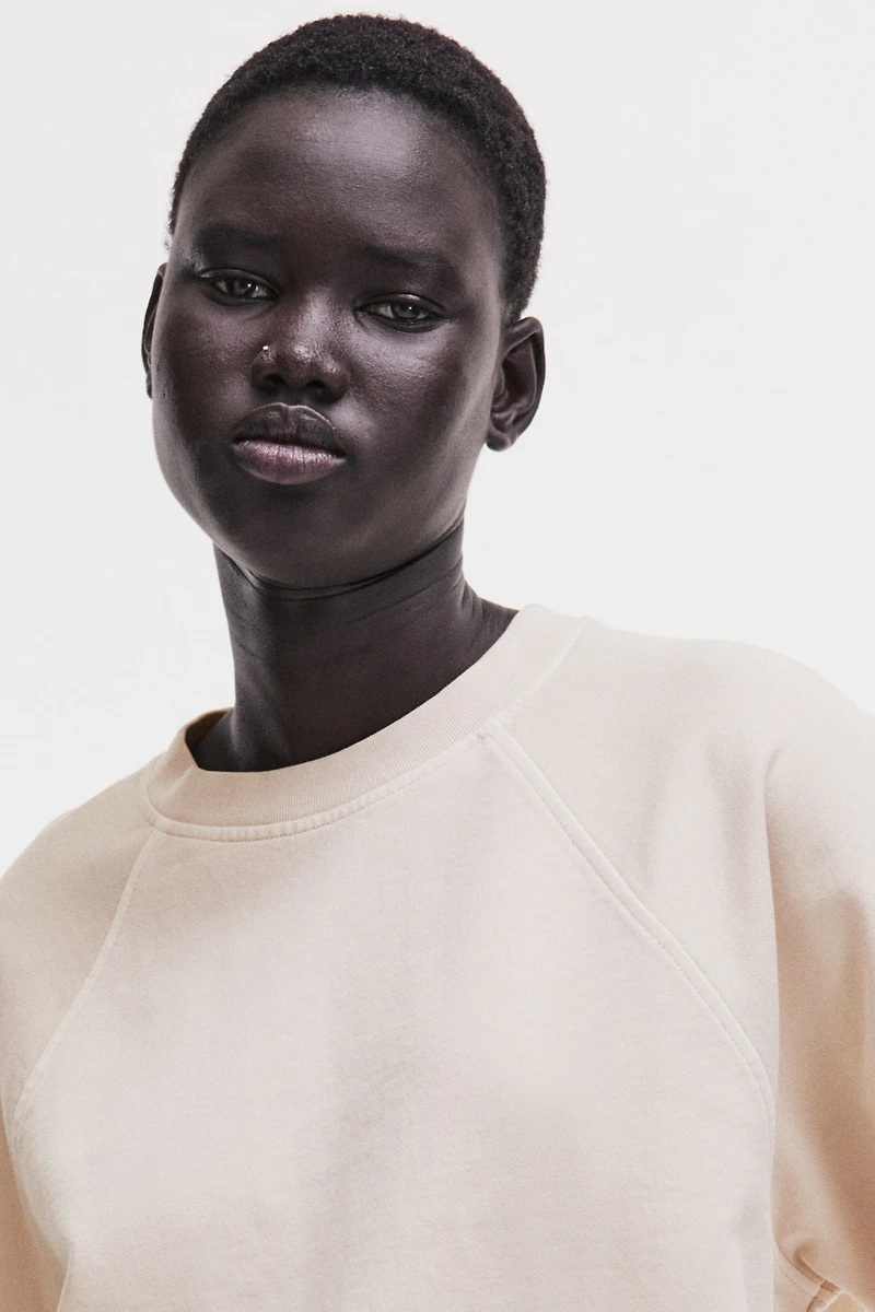 Short-Sleeved Sweatshirt