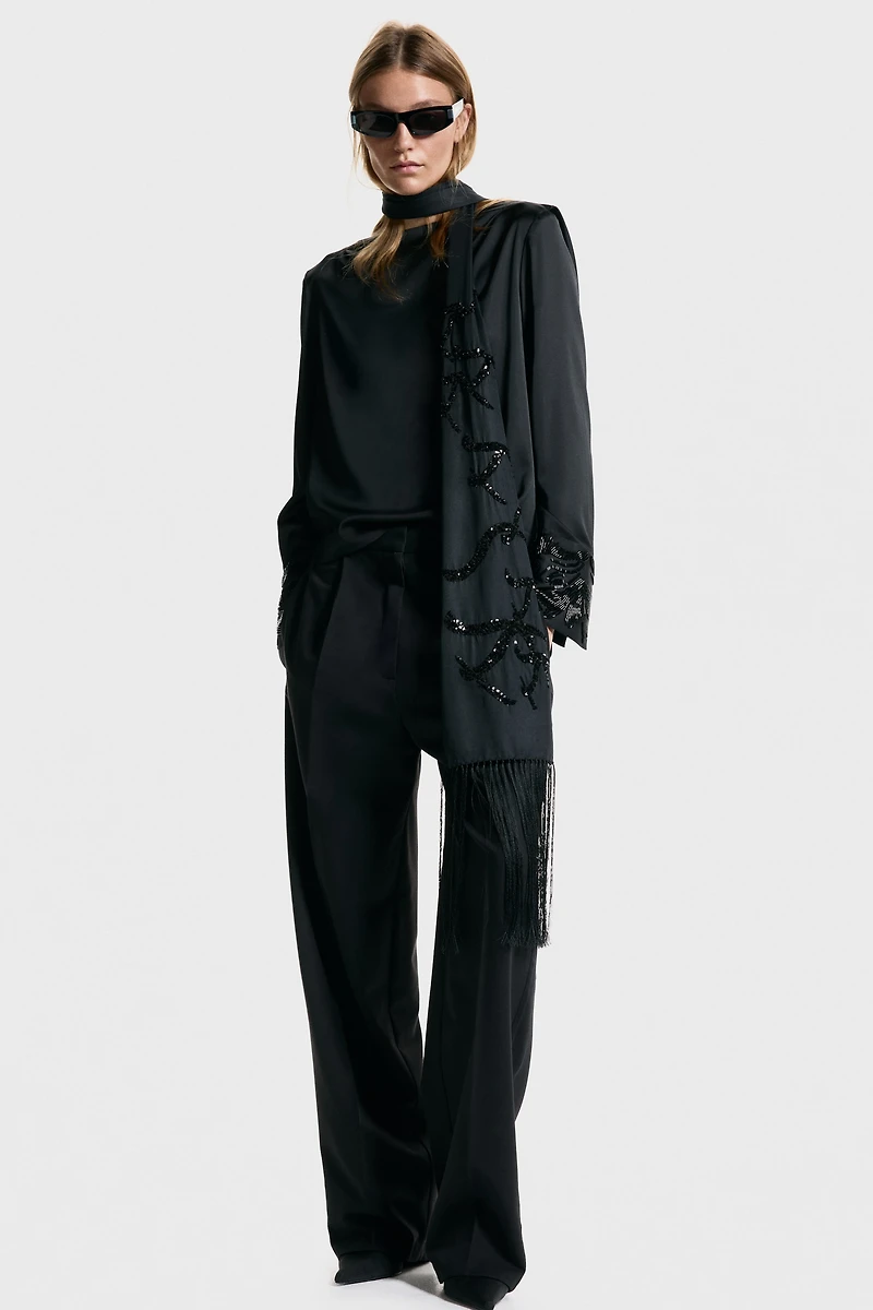 Blouse à dos bénitier avec perles de fantaisie