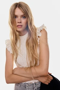 Haut à manches volants