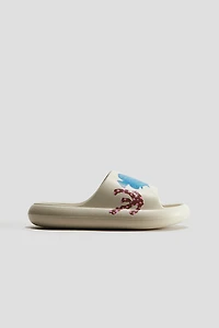 Chunky Pool Shoes with Printed Motif