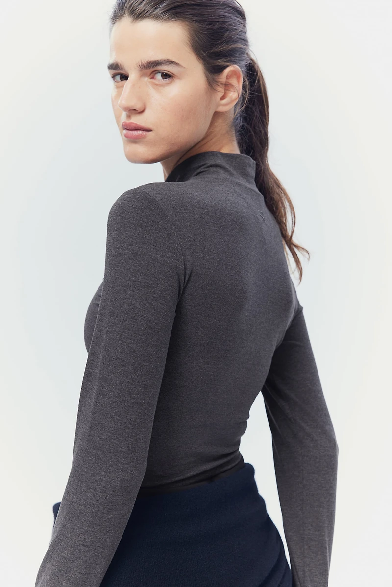 Long-Sleeved Sports Top with DryMove™
