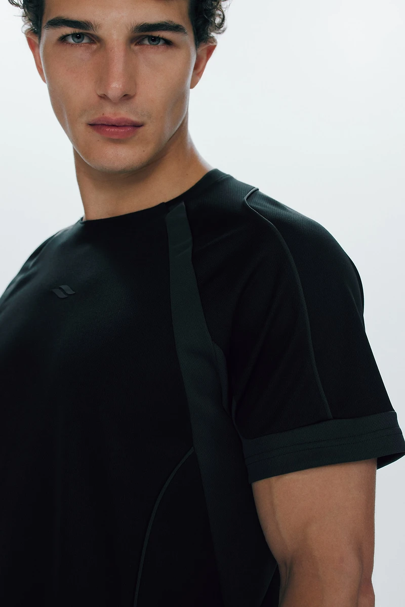 Regular-Fit Soccer Jersey with DryMove™