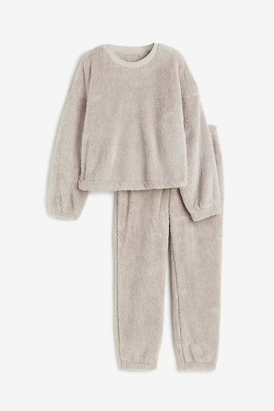 Pyjama en tissu peluche