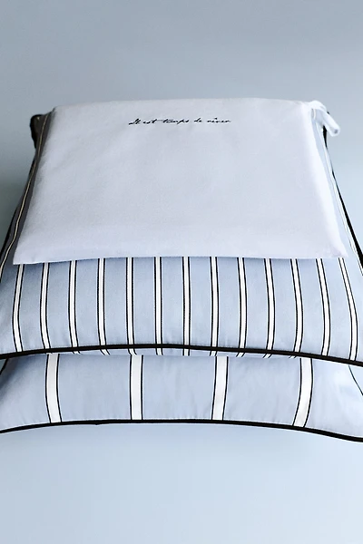 Housse de coussin en satin coton
