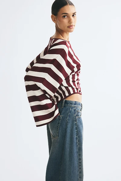 Haut en tricot fin avec encolure bateau