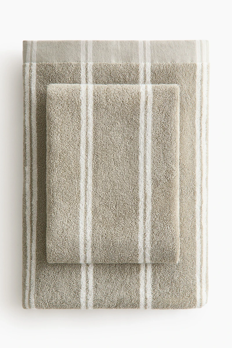 Serviette de bain rayée