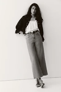 Jean ample à la cheville taille haute