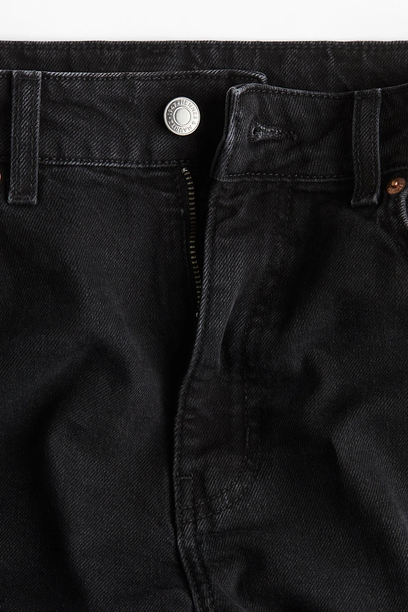 Slim-Fit Mom High Ankle Jeans