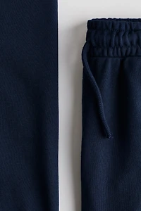2-Piece Sweatshirt and Sweatshorts Set