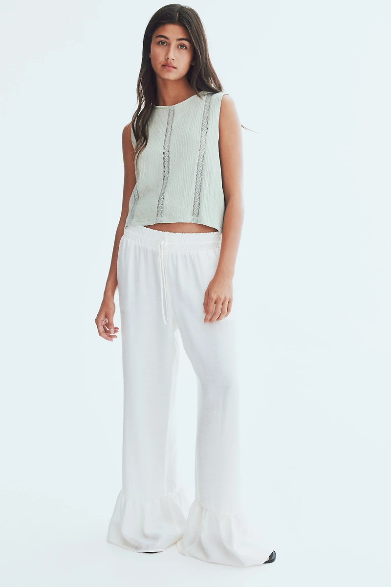 Crinkled Blouse with Lace Details