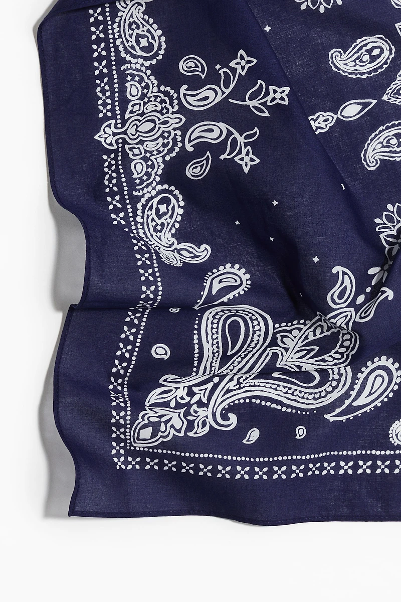 Patterned Neck Scarf