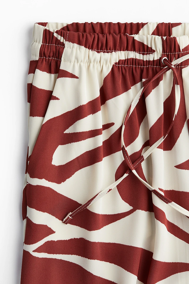 Wide-cut Pull-on Pants