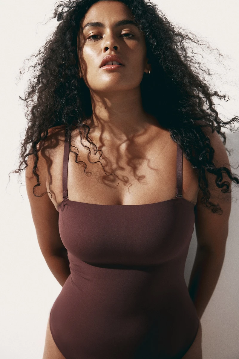 Maillot Tanga légèrement gainant en microfibre