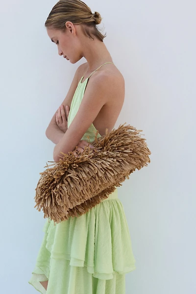 Robe asymétrique à étages
