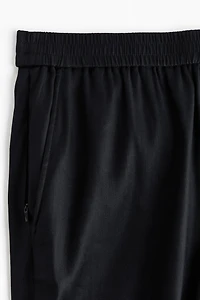 Easy Care Relaxed-Fit Linen-Blend Shorts