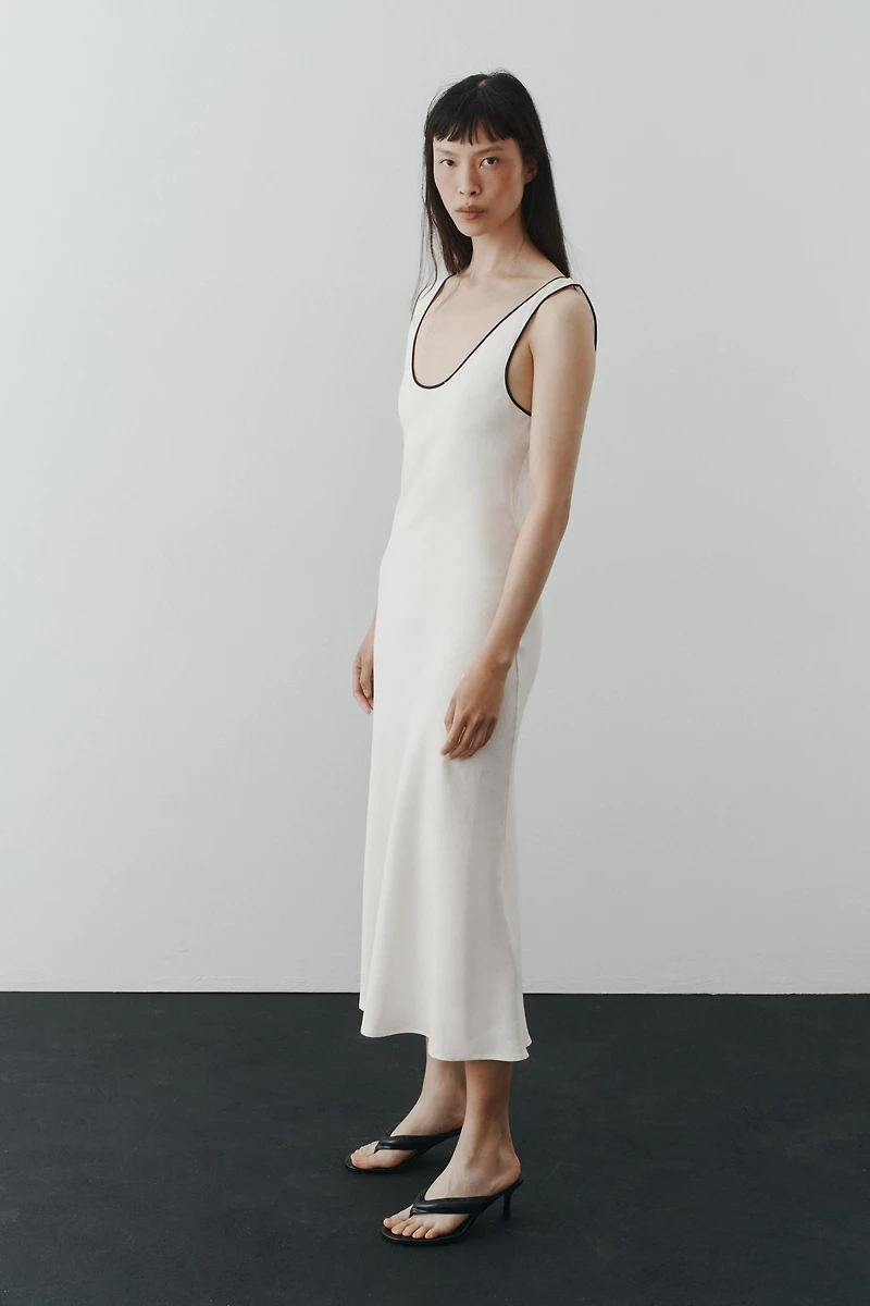 Robe combinaison en lin mélangé